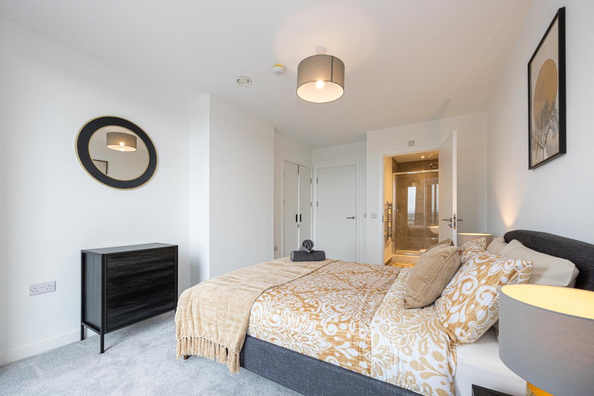 Апартаменты Royal Ebony By Asquare Lettings Манчестер Экстерьер фото